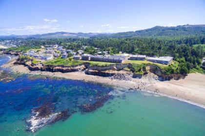 Clarion Inn Surfrider Resort - image 9