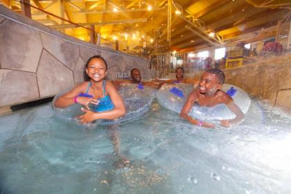 Great Wolf Lodge Grapevine - image 14