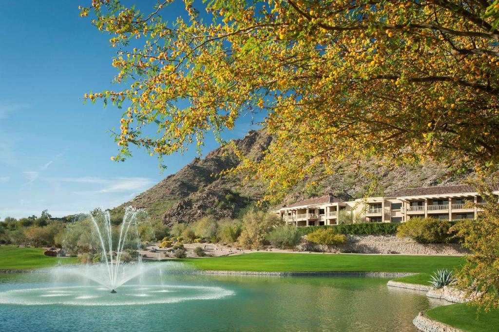 The Canyon Suites at The Phoenician a Luxury Collection Resort Scottsdale - image 2