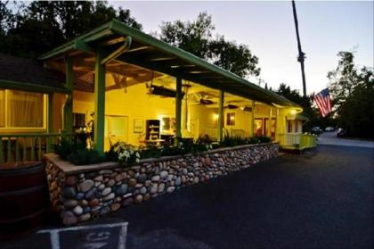 The Inn on Pine - image 6