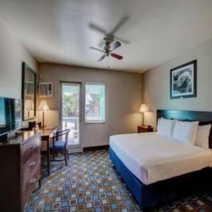 The Nautical Beachfront Resort - image 20