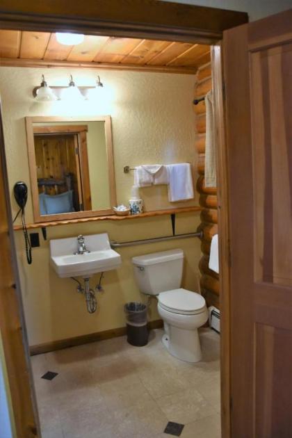 The Hatchet Resort - image 7