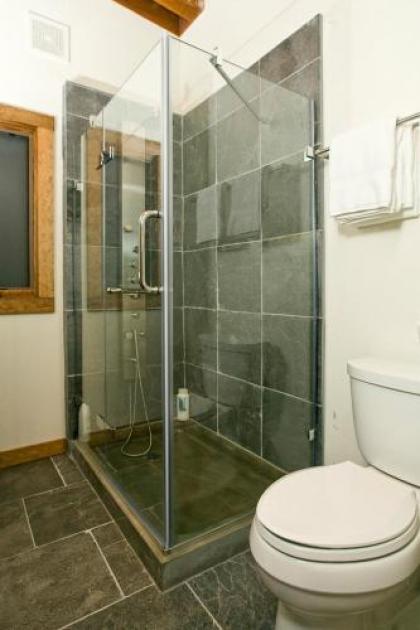 Fireside Resort - image 7