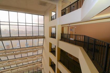 The Atrium Resort - image 3