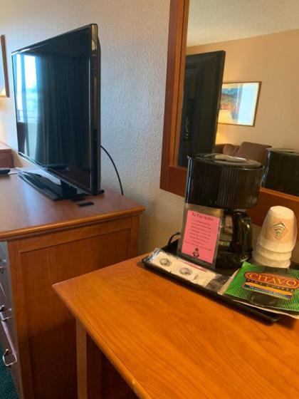 Miracle Springs Resort and Spa - image 15