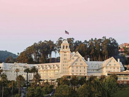 The Claremont Club & Spa A Fairmont Hotel - image 1