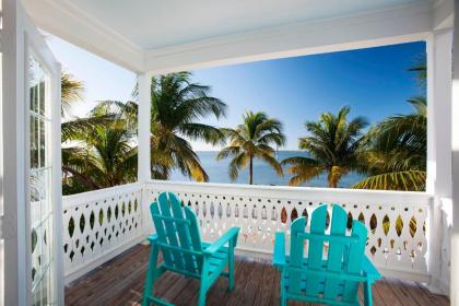 Parrot Key Hotel & Villas - image 2