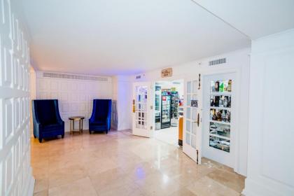 The Alexander All Suites Hotel - image 10