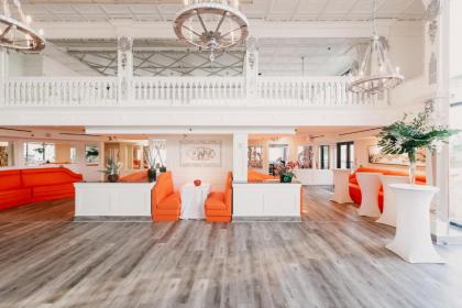 The Alexander All Suites Hotel - image 13