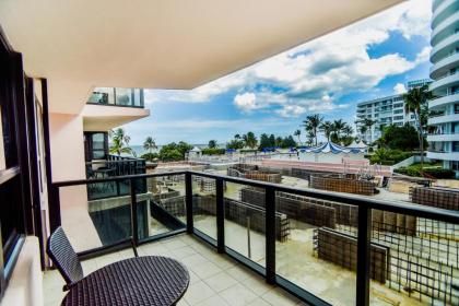 The Alexander All Suites Hotel - image 16