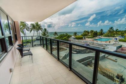 The Alexander All Suites Hotel - image 17