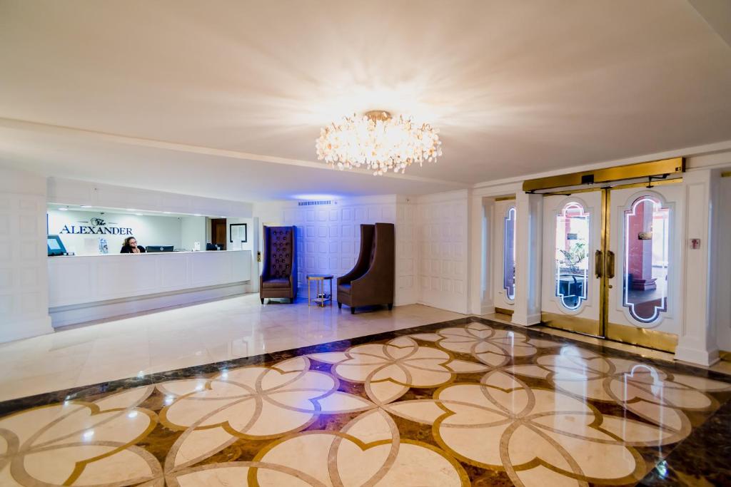 The Alexander All Suites Hotel - image 6