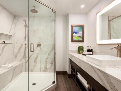 Buena Vista Suites - image 11
