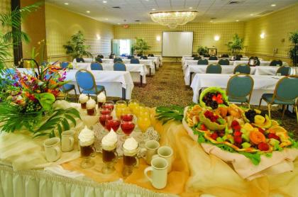 Sandcastle Resort at Lido Beach - image 14