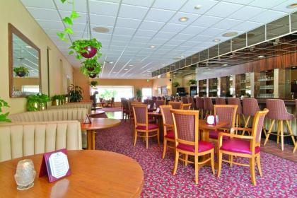 Sandcastle Resort at Lido Beach - image 17
