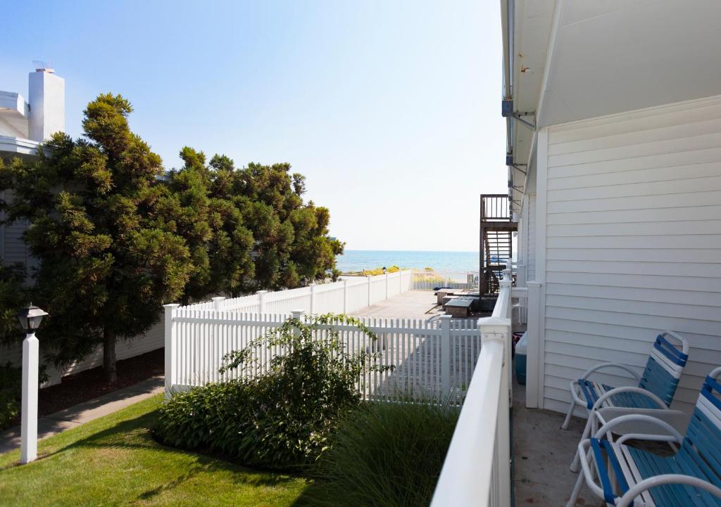 Blue Water Resort - image 6