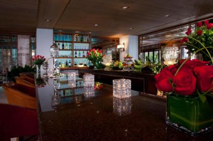 Halekulani - image 16