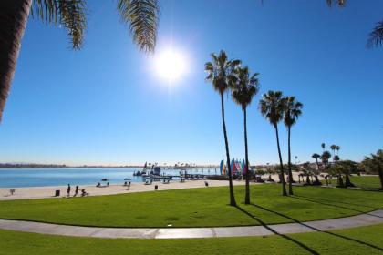 Catamaran Resort Hotel and Spa - image 8