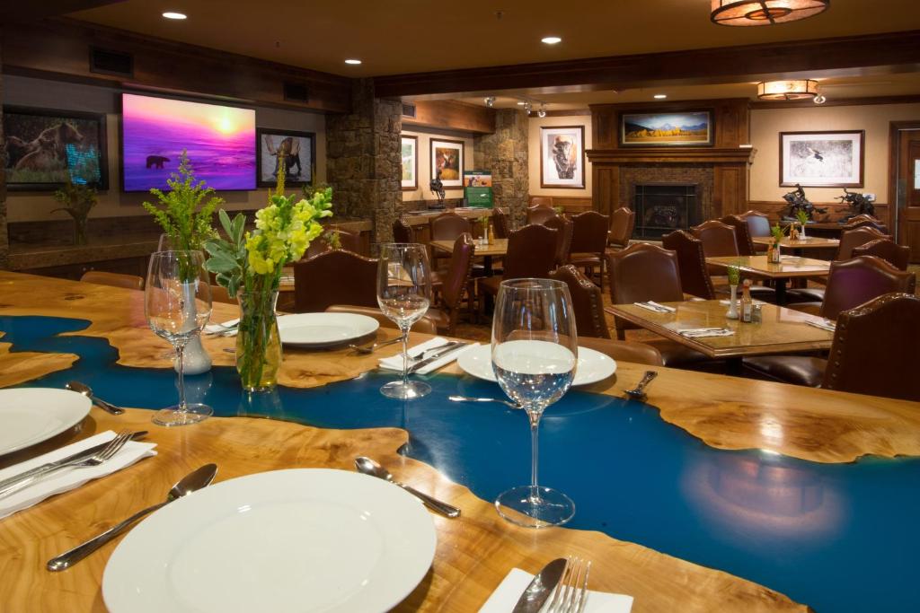 Wyoming Inn of Jackson Hole - image 5