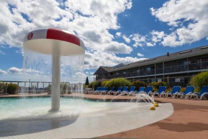 Riviera Beach Resort - image 1