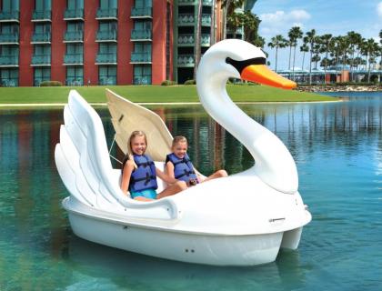Walt Disney World Dolphin - image 2