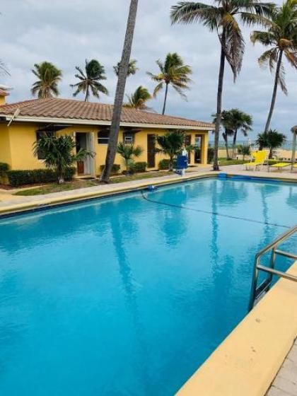 Ebb Tide Resort - image 13