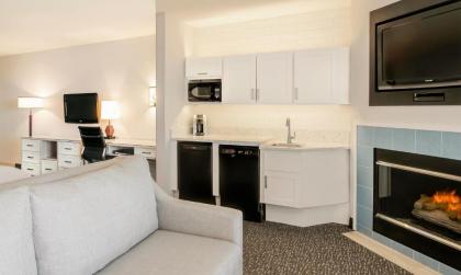 Hallmark Resort - Newport - image 11