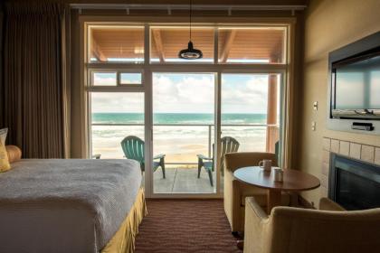 Hallmark Resort - Newport - image 2