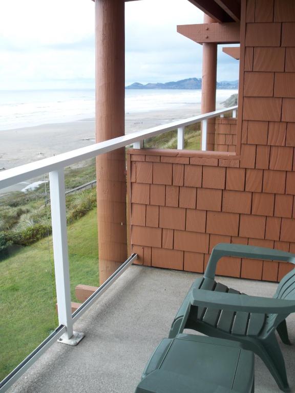 Hallmark Resort - Newport - image 7