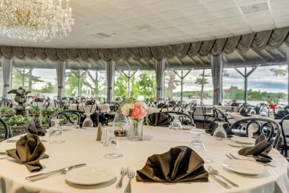 Bonnie Castle Resort & Marina - image 11