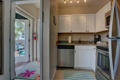 The Ringling Beach House - image 13