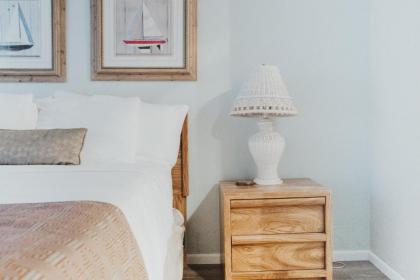 Nye Beach Condos & Cottages - image 7