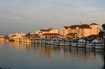Rod 'N' Reel Resort - image 1