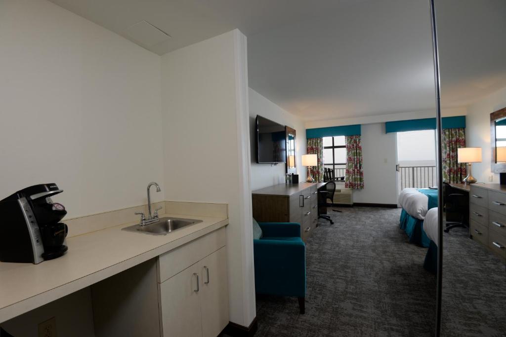 Rod 'N' Reel Resort - image 4