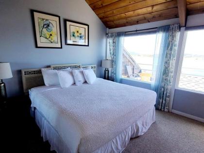 Embarcadero Resort - image 18