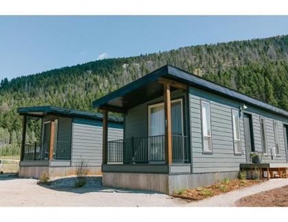Terra Nova Cabins - image 7