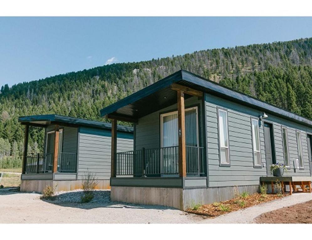 Terra Nova Cabins - image 7