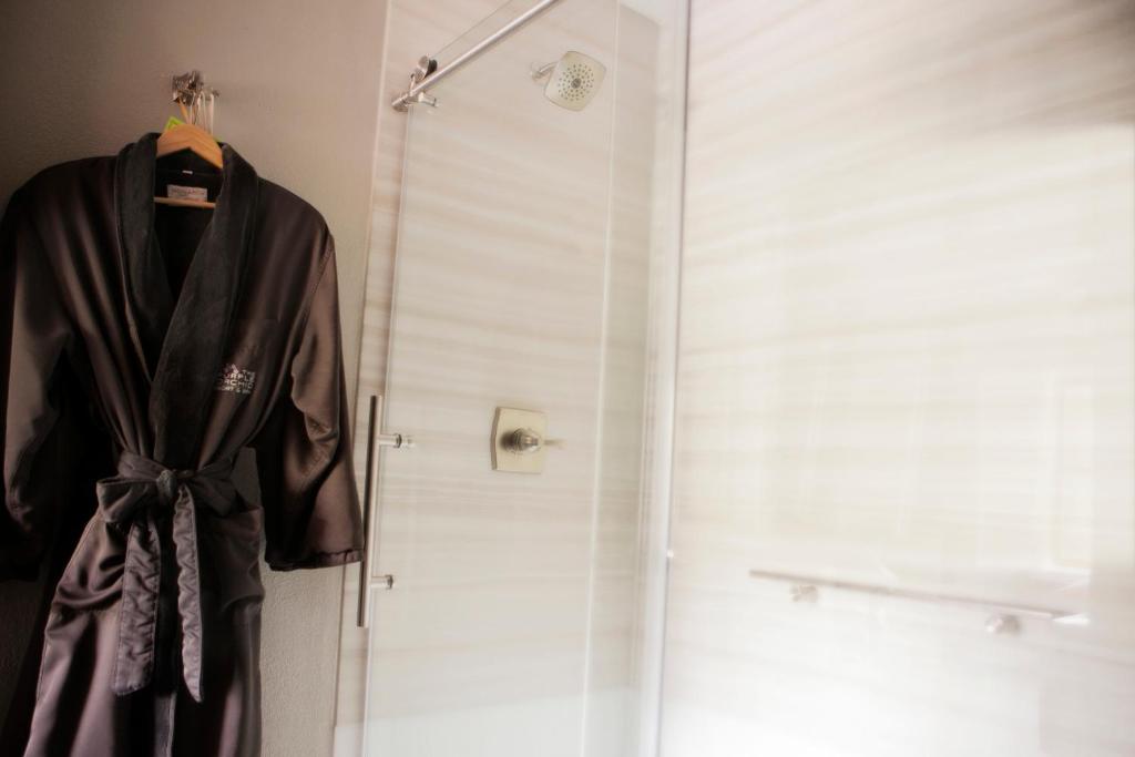 Purple Orchid Resort & Spa - image 6