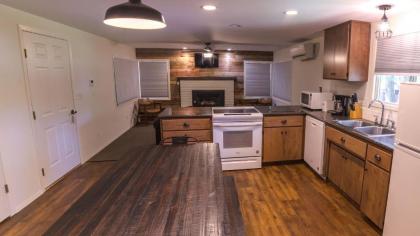 Eagle Cap Chalets - image 13