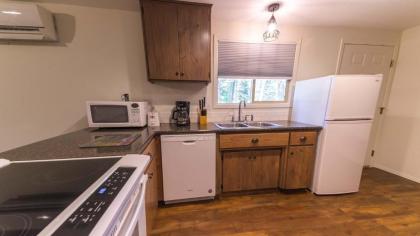 Eagle Cap Chalets - image 14