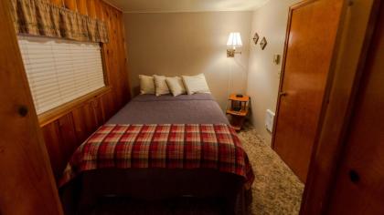 Eagle Cap Chalets - image 6