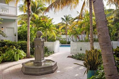 Tranquility Bay Resort - image 2