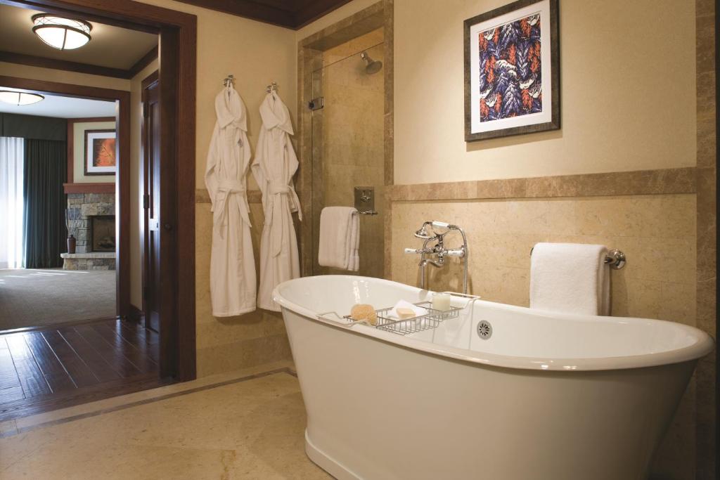 Four Seasons Resort Vail - image 2