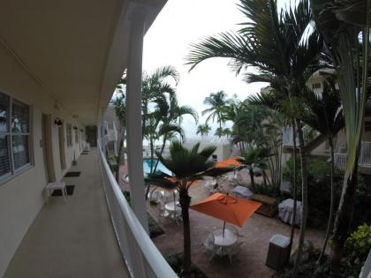 Silver Seas Beach Resort - image 9