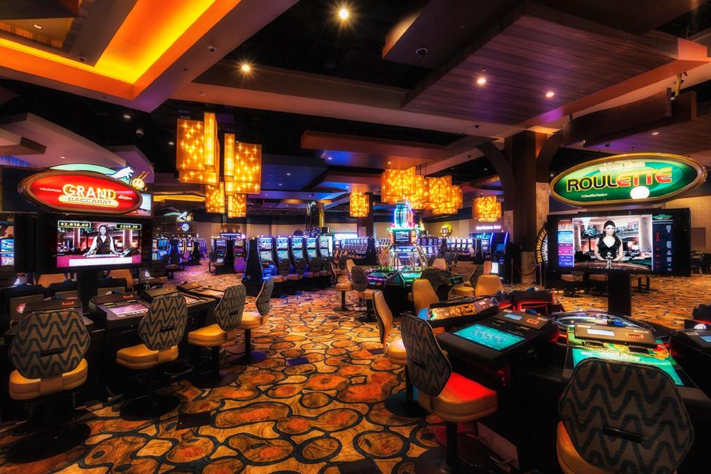 Twin Arrows Navajo Casino Resort - main image