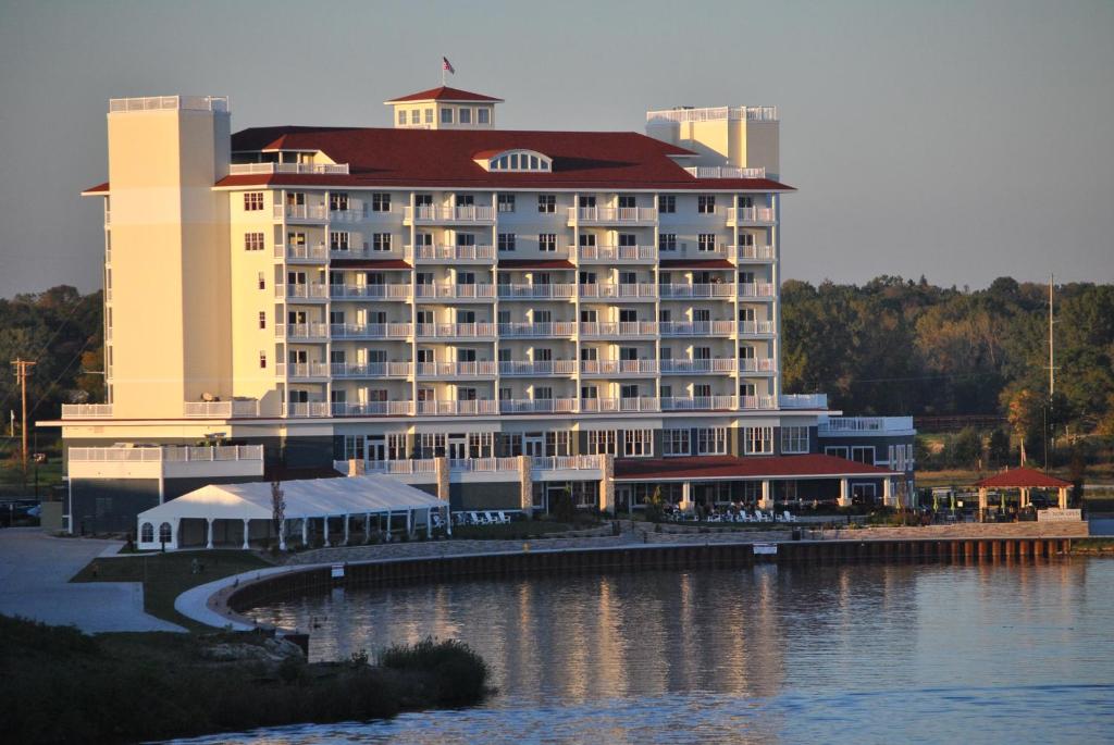 The Inn at Harbor Shores - main image