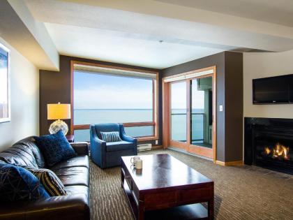 Beacon Pointe on Lake Superior - image 11