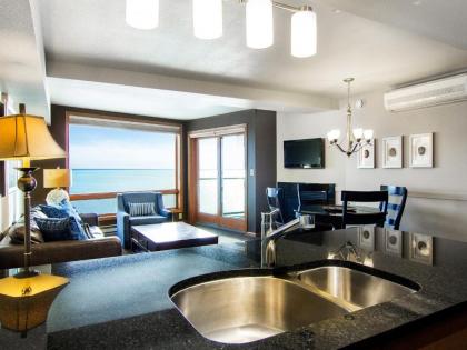 Beacon Pointe on Lake Superior - image 15