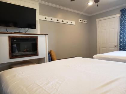 Flaming Gorge Resort - image 17