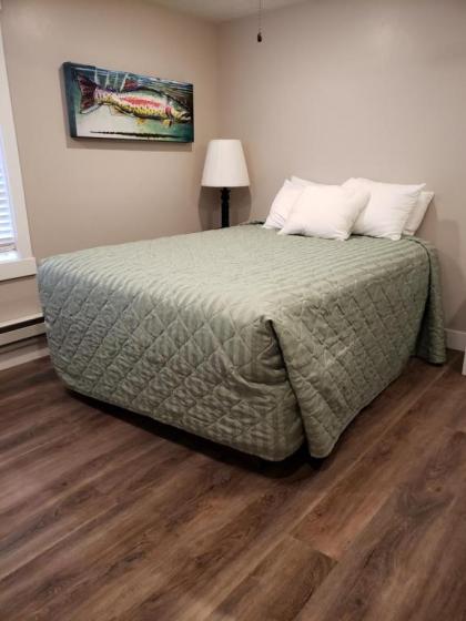 Flaming Gorge Resort - image 7